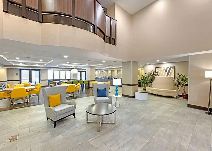 Comfort Inn&suites - Schaumburg Hotel 4*