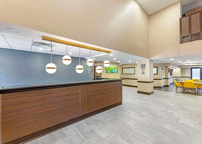 Hotel Comfort Inn&suites - Schaumburg 4*
