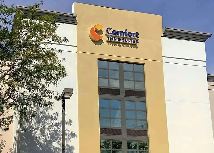 Comfort Inn&suites - Schaumburg Hotel 4*