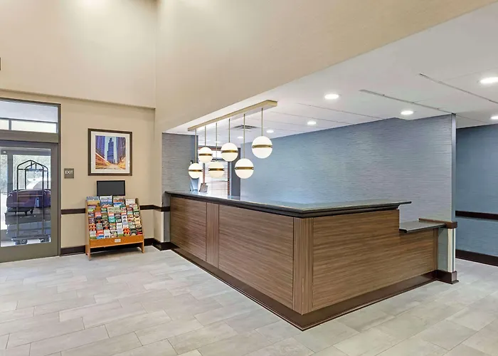 Comfort Inn&suites - Schaumburg Hotel